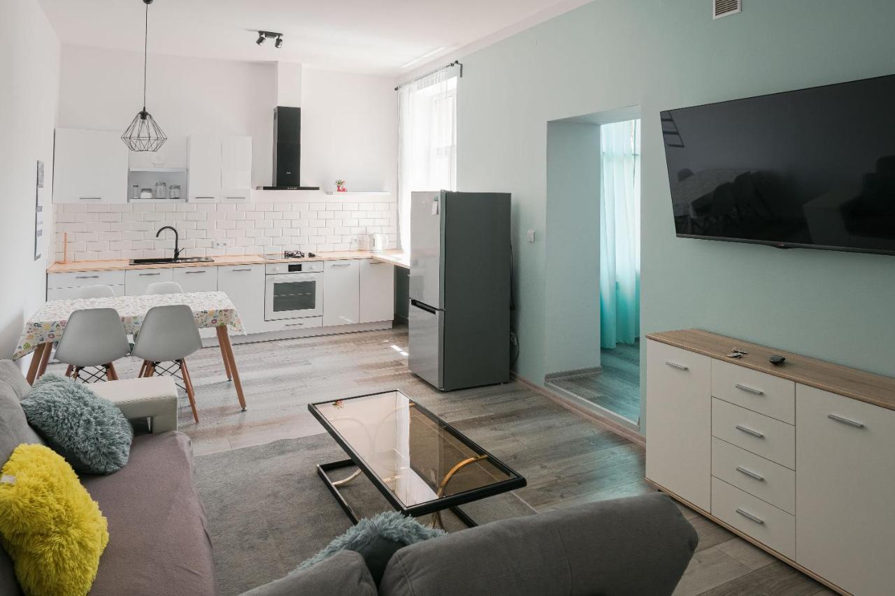 Апартаменты Apartament Mietowy Устшики-Дольне Экстерьер фото